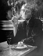 INGRID BERGMAN in ARCH OF TRIUMPH -1948-, directed by LEWIS MILESTONE. Photograph by Album