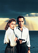 LAUREN BACALL and HUMPHREY BOGART in KEY LARGO -1948-, directed by JOHN HUSTON. Photograph by Album