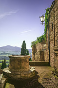 Old Well in Pienza. Tuscany Photograph by Stefano Orazzini