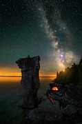Sleepless Night Photograph by Henry w Liu Sleepless Night Photograph by Henry w Liu