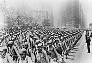 Wwii - Troops, 1942 Photograph by Granger