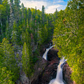 Devil's Kettle Photograph by Rikk Flohr Devil's Kettle Photograph by Rikk Flohr