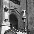 Glasgow University. Lamppost at entrance. Photograph by Elena Perelman Glasgow University. Lamppost at entrance. Photograph by Elena Perelman