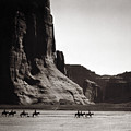 Navajos Canyon De Chelly, 1904 Photograph by Edward Curtis Navajos Canyon De Chelly, 1904 Photograph by Edward Curtis