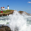 Nubble Light Waves 6x3 by Robert Clifford