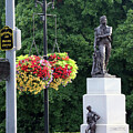 Perry Statue 9284  20x30 by Jack Schultz