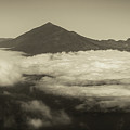 Tenerife from the air by Gavin Lewis