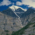 Yeti Photography - Mount Robson by David Jennings